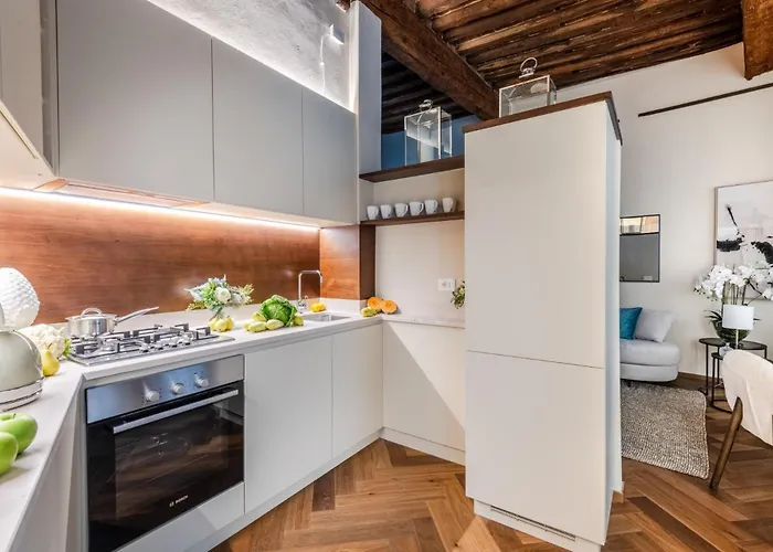 Apartament The Tuscan Window Lukka